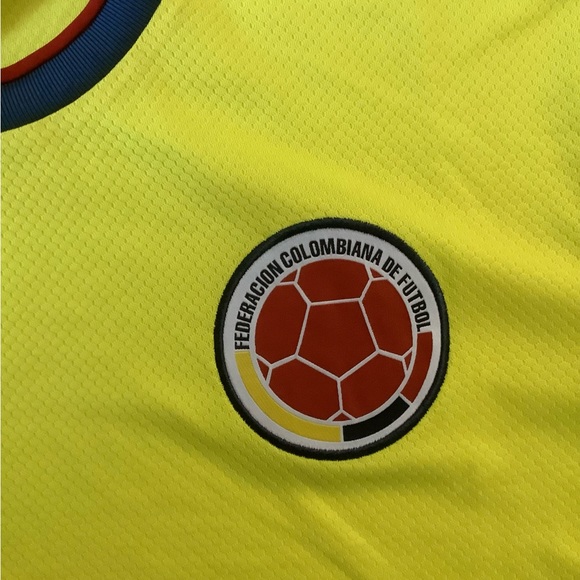 Adidas soccer shirt - Picture 3 of 3